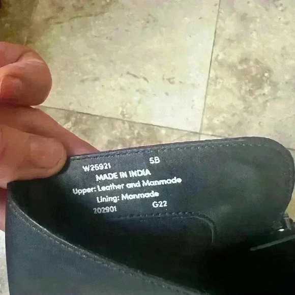 Cole Hahn ladies size 5 B. Never worn. Brand new. Black knee-high leather boots. - Picture 15 of 16